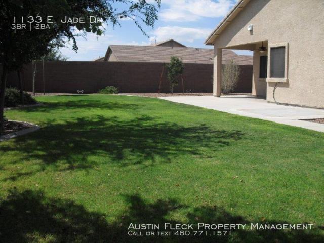 1133 E Jade Dr - Photo 2 of 6