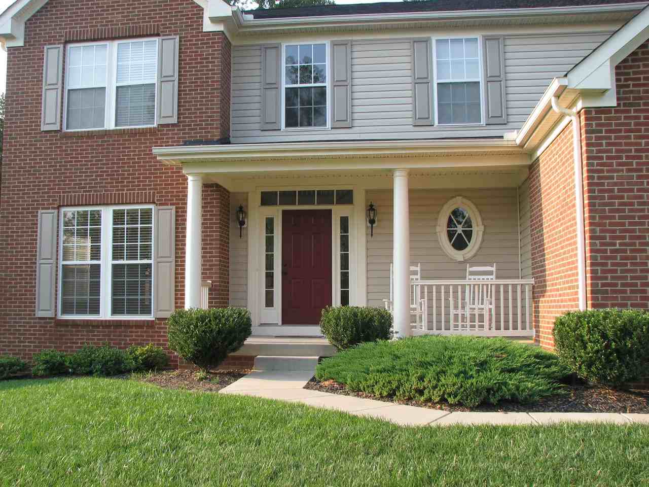 475 Justin Drive - Photo 2 of 31