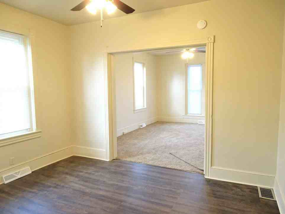 103 S 9th St - Photo 3 of 14