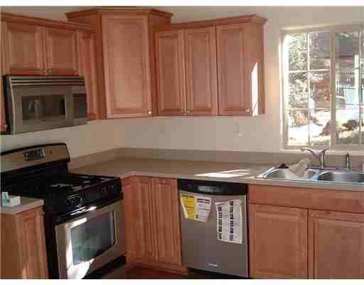 688 Highland Ln - Photo 3 of 5