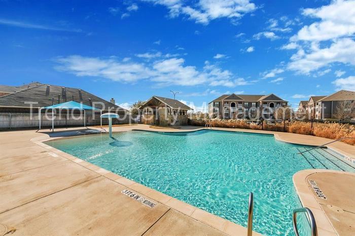 10421 Nettie St - Photo 3 of 5