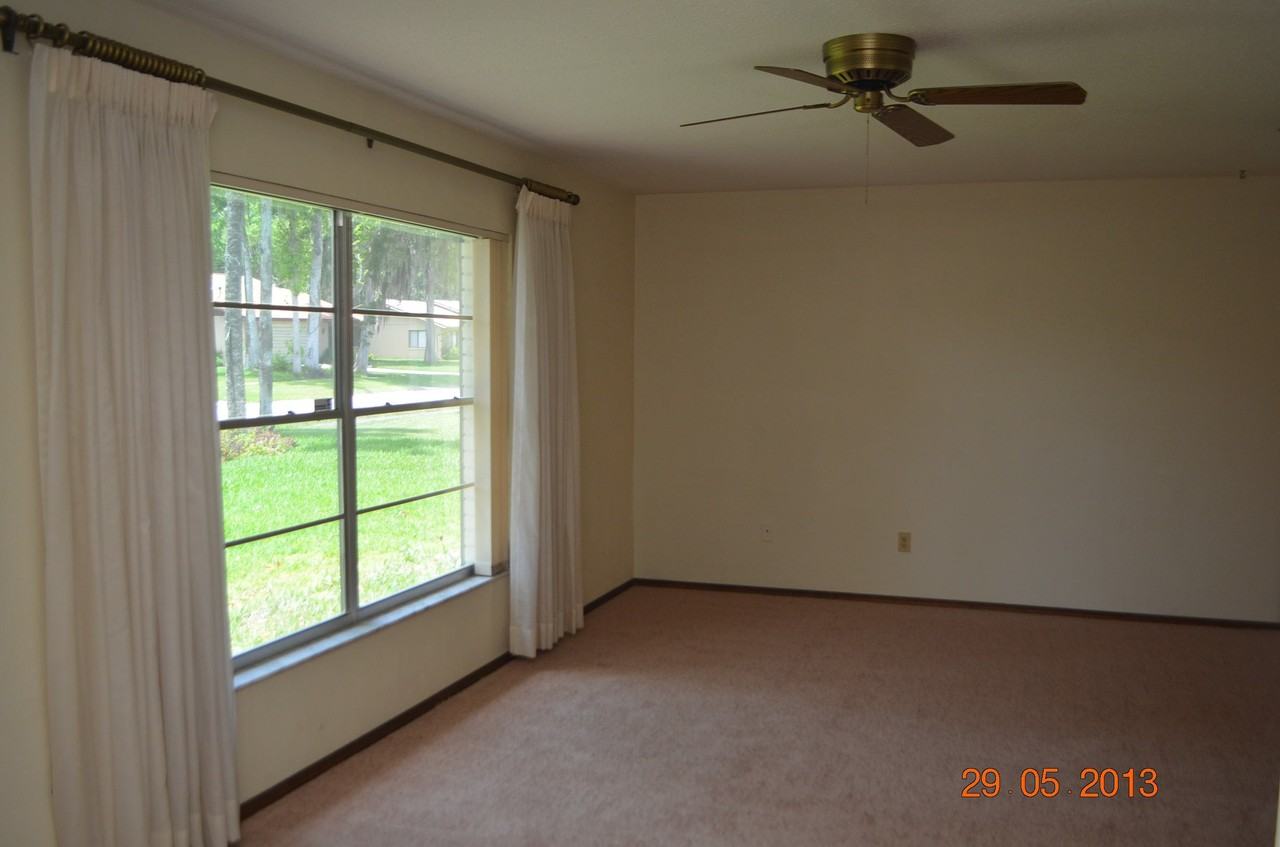 933 Sand Crest Dr - Photo 2 of 17