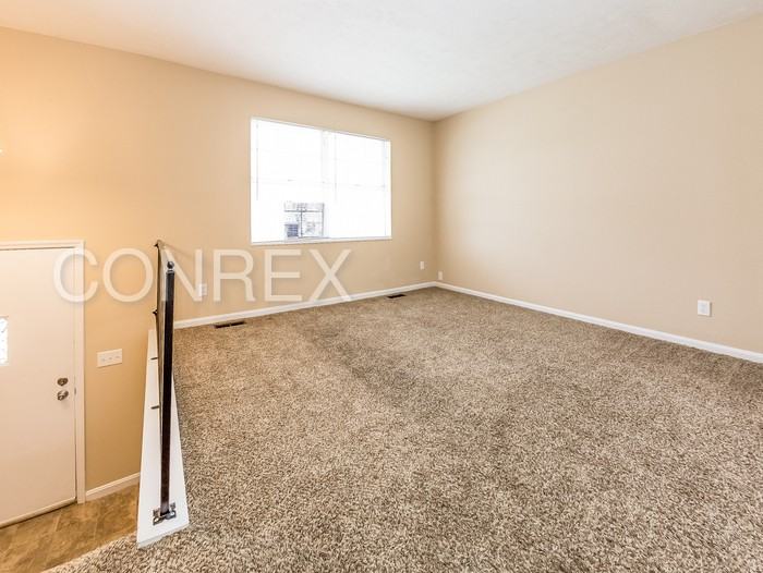 6844 Sayler Ave - Photo 2 of 8