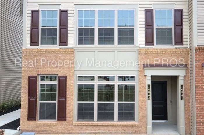 14843 Chrysler Ct - Photo 2 of 30