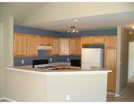 625 Fieldstone Cir W - Photo 2 of 9