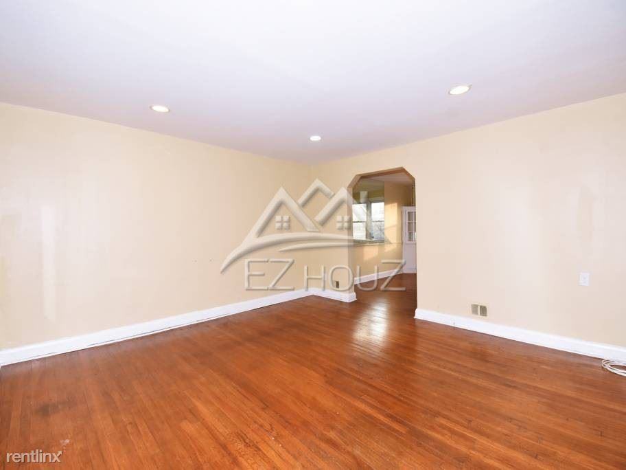 5421 Crismer Ave - Photo 2 of 16