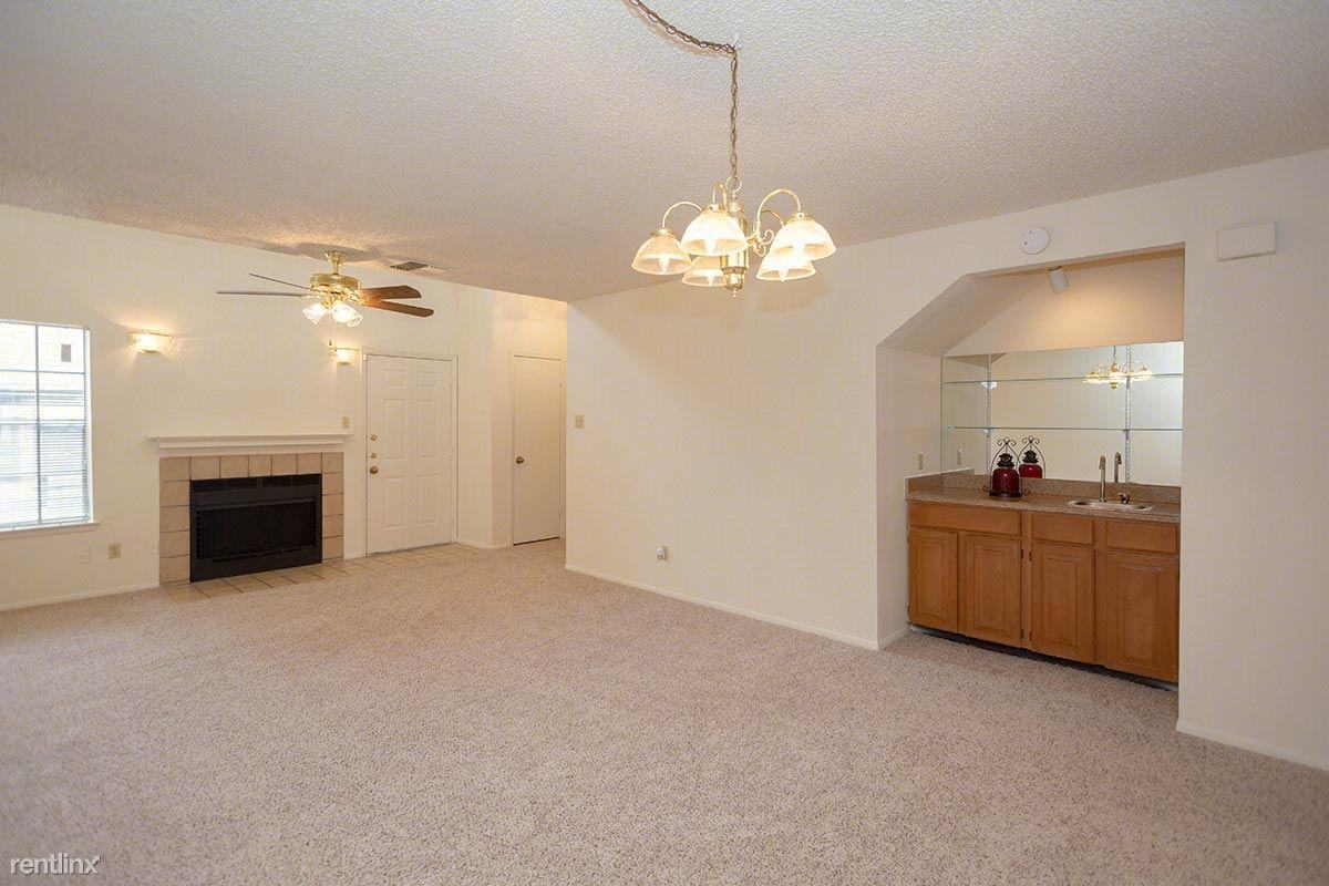 Thousand Oaks and Henderson Pass - Photo 2 of 10