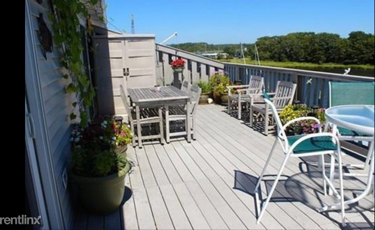 53 Main St - Photo 3 of 18