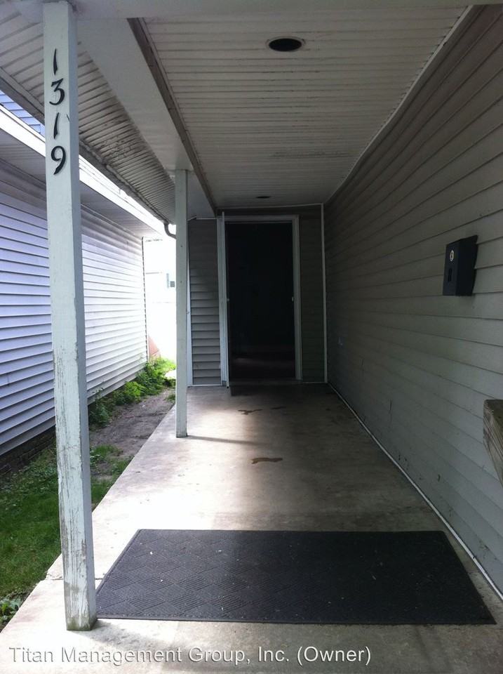 1319 Cincinnati St - Photo 2 of 10