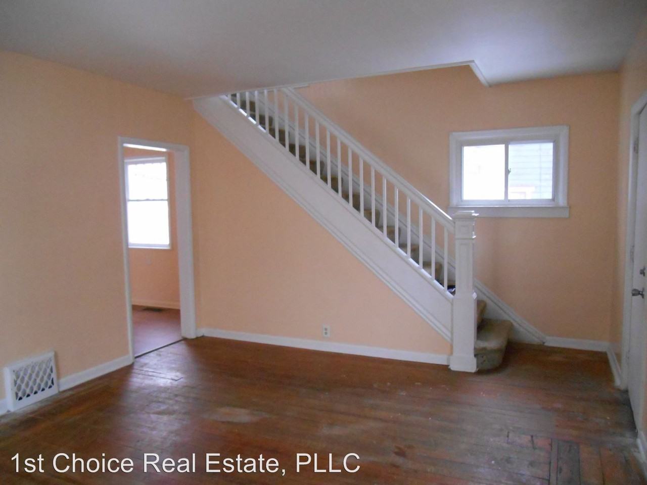 745 Chicago Ave - Photo 3 of 13