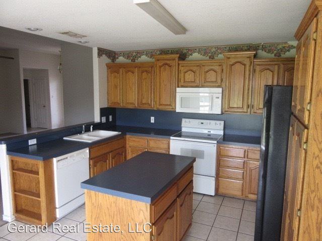 3873 Patty Lynne - Photo 3 of 13