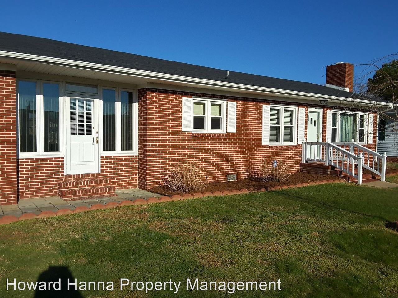 144 Gregory Ln - Photo 2 of 20