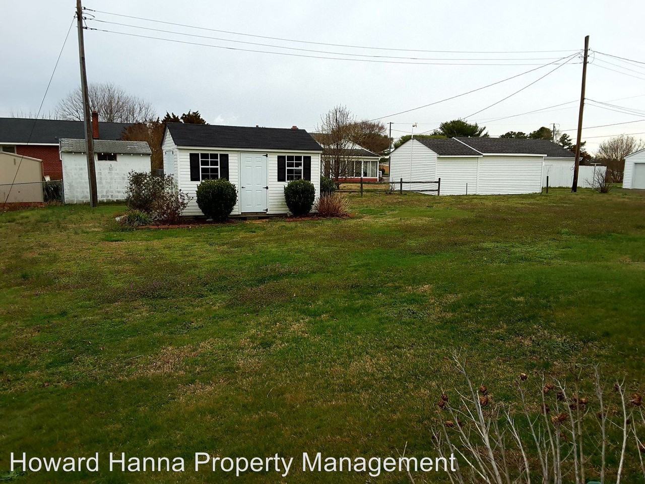 144 Gregory Ln - Photo 3 of 20