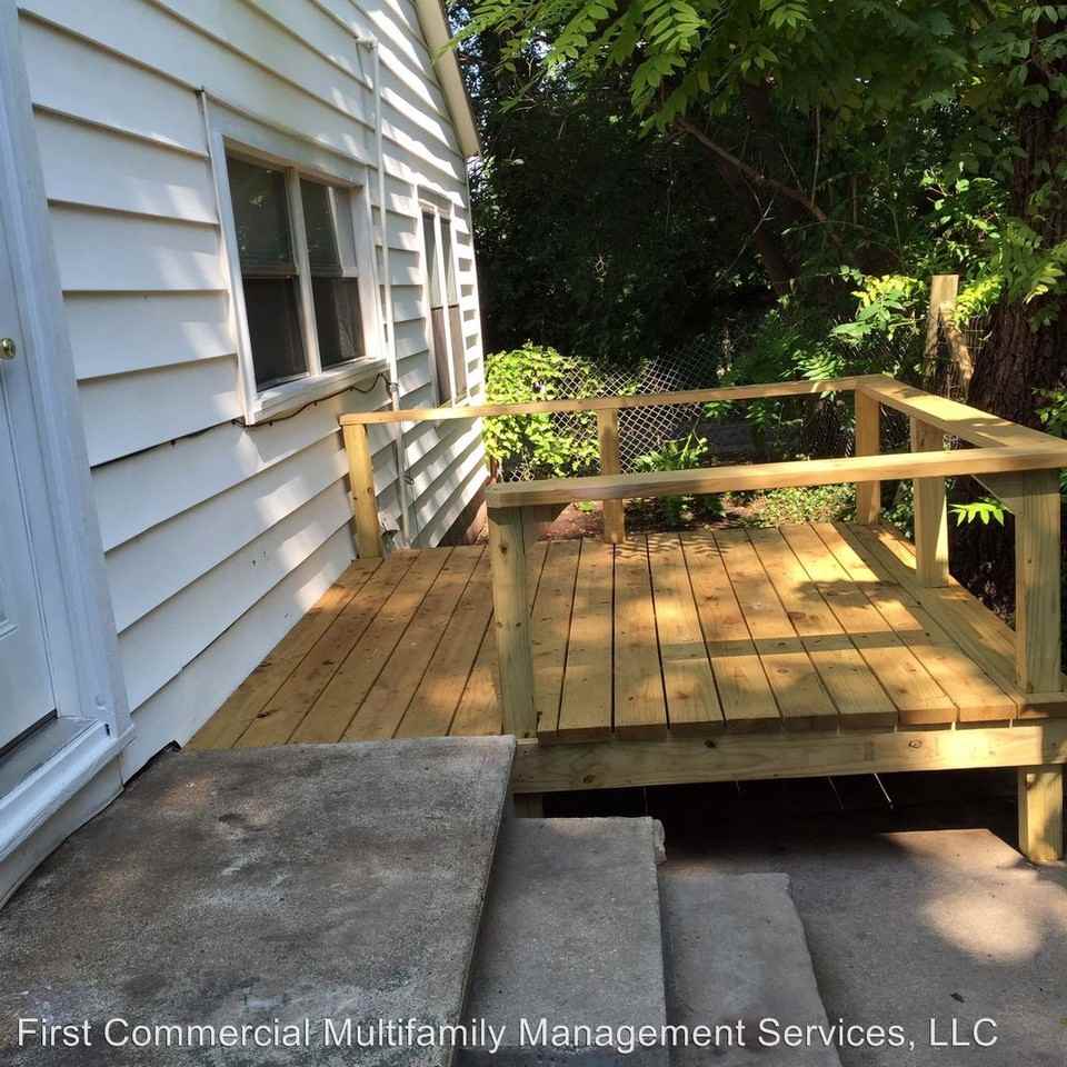 604 W 2nd St - Photo 2 of 13