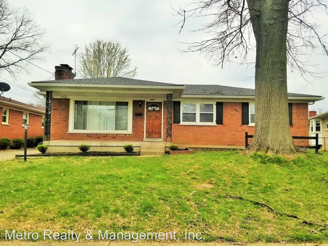 2802 Parklawn Dr - Photo 2 of 50