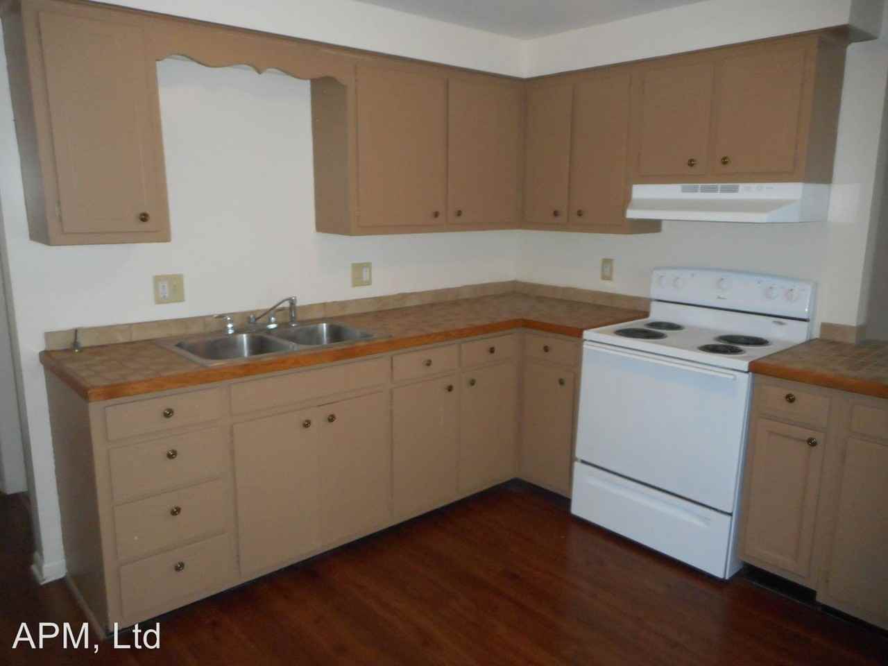 2724 Glenwood Ave - Photo 3 of 7