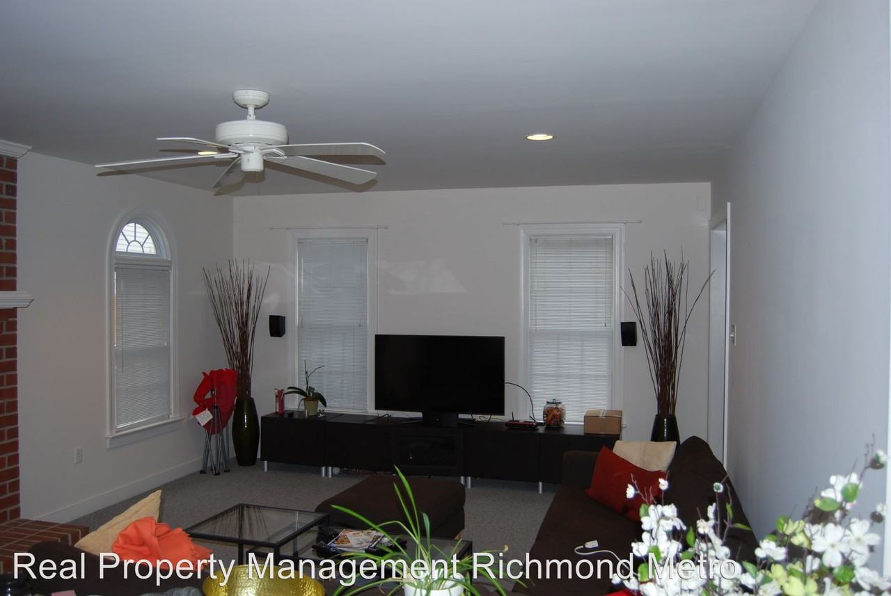 8413 Wilshire Pl - Photo 3 of 17