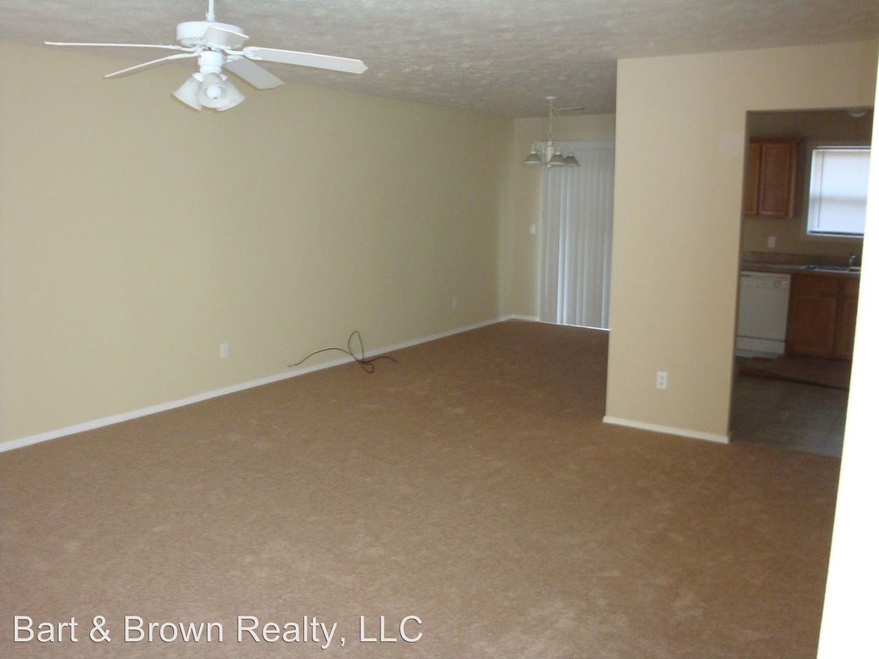 1017 Deer Trail Ln - Photo 3 of 5