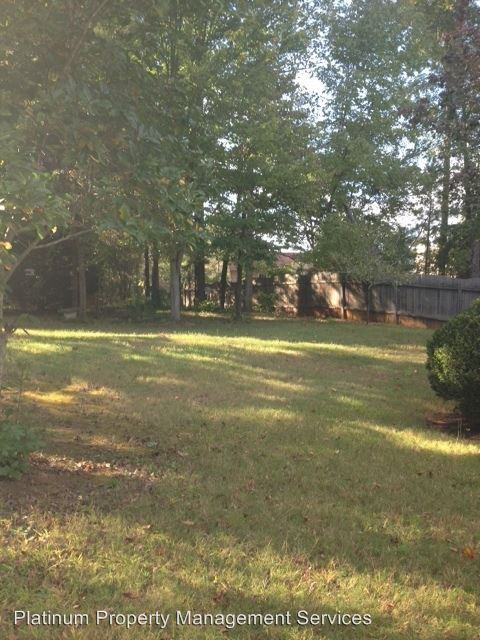 1020 Twin Brook Ct NW - Photo 3 of 32