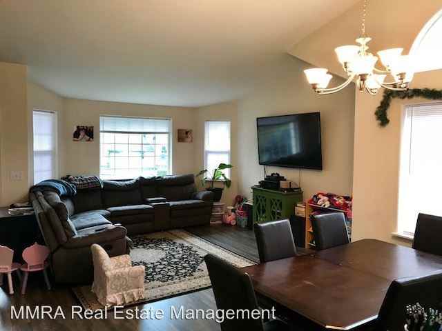 832 Blueberry Ln - Photo 2 of 7