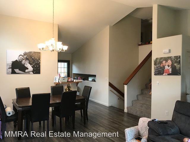 832 Blueberry Ln - Photo 3 of 7