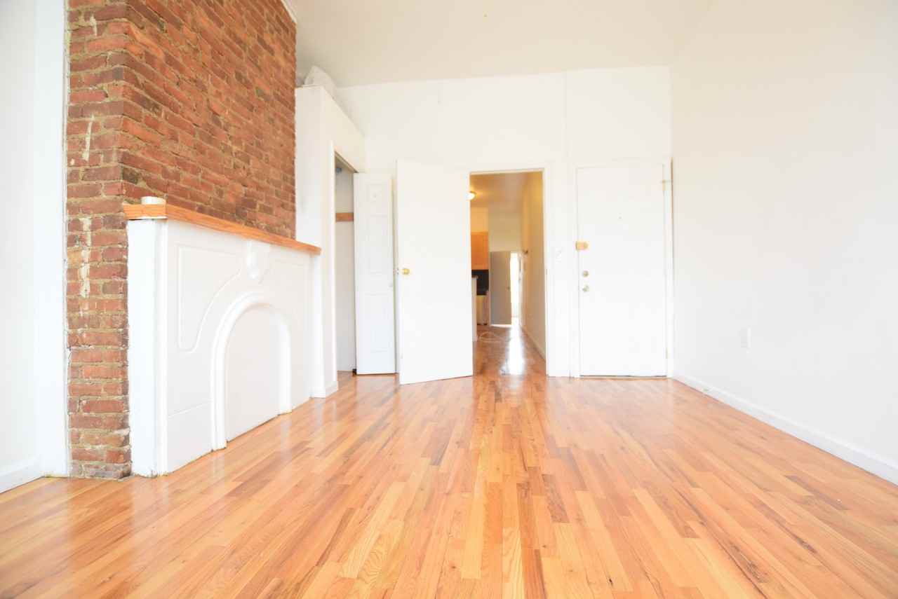 256 Stagg Street #hg