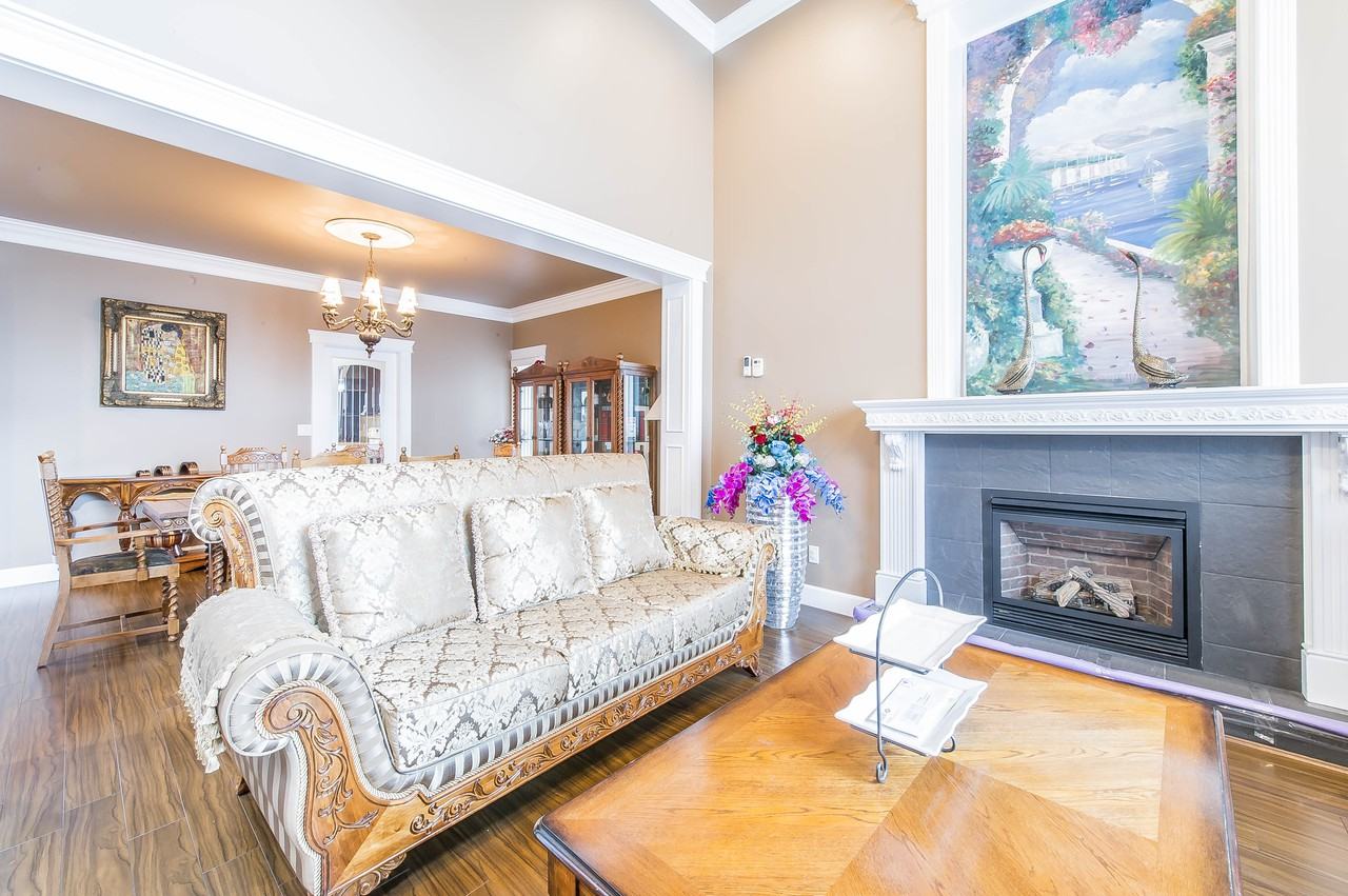 12251 Barnes Drive - Photo 3 of 19