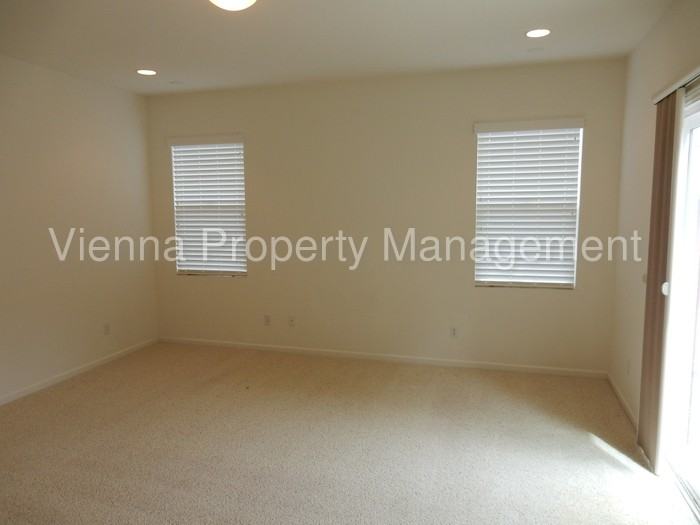 3405 Kensington Ct - Photo 2 of 27