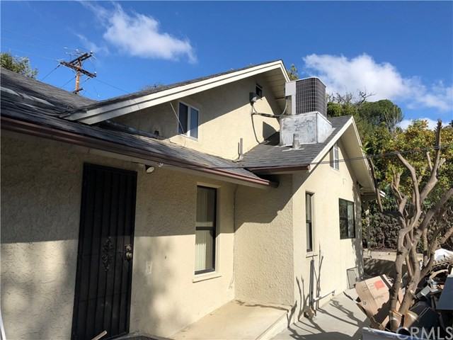 1001 E Rd - Photo 2 of 13