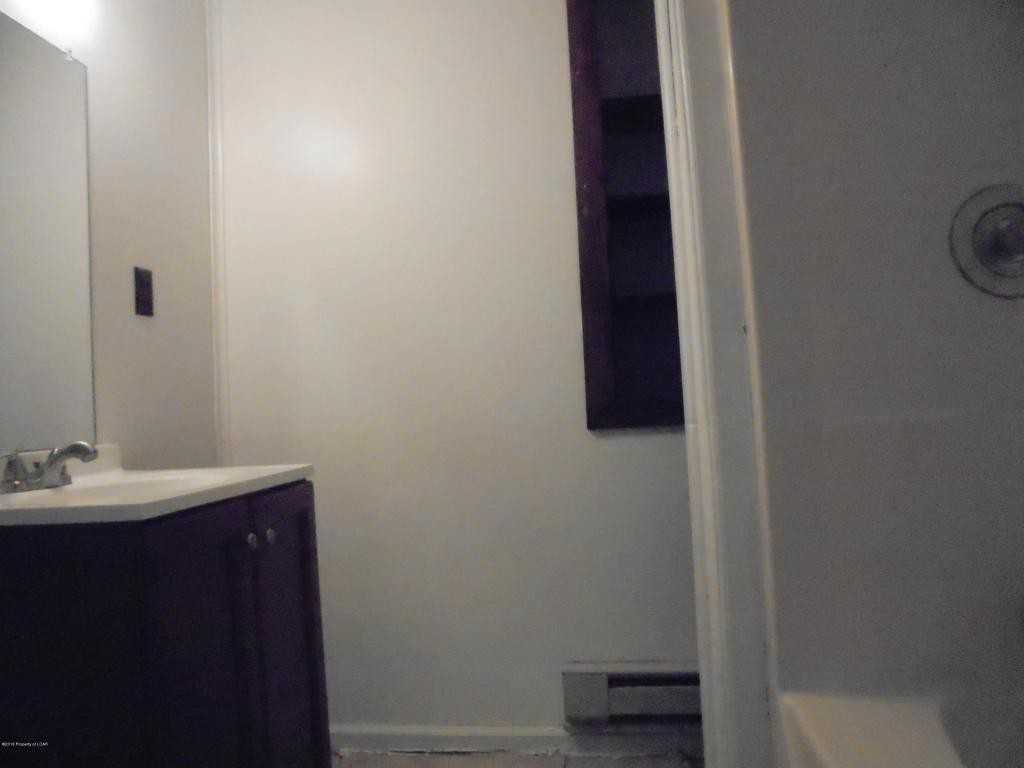 626 N Sherman Ct - Photo 3 of 5