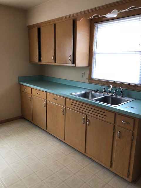 3563 S 60th St - Photo 3 of 15