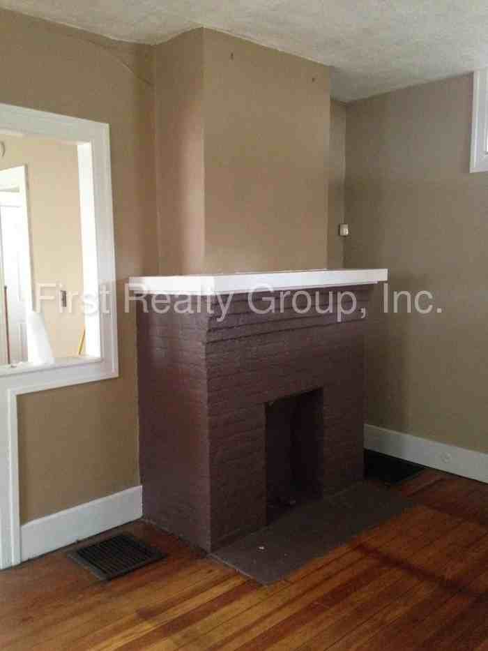 217 Reisinger Ave - Photo 2 of 7