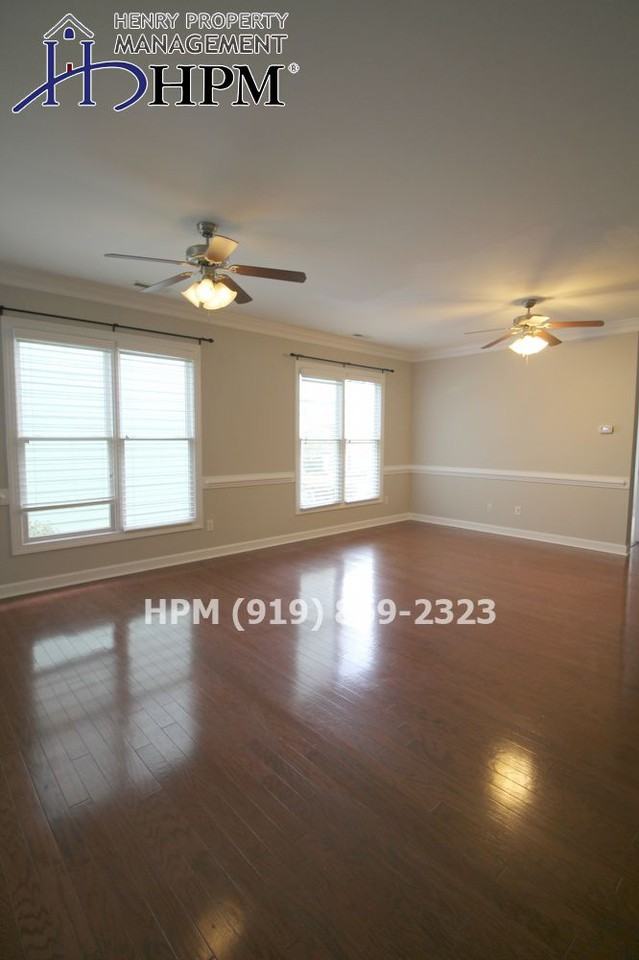 1624 Legendary Lane - Photo 2 of 16