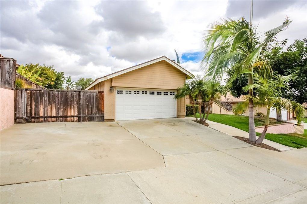 378 Bay Leaf Dr - Photo 2 of 17