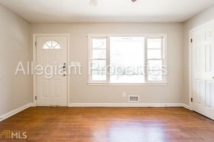 6101 Venetian Way Sw - Photo 2 of 14