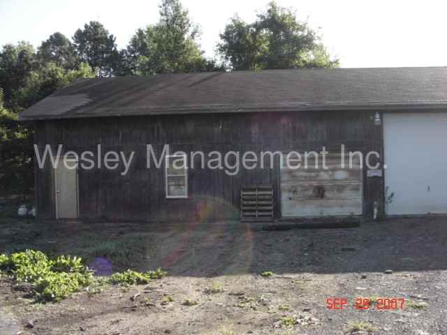 1521 Eisenhower Rd - Photo 2 of 6