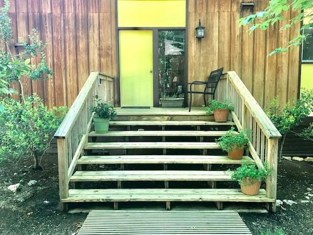 150 Holly Ln - Photo 3 of 38