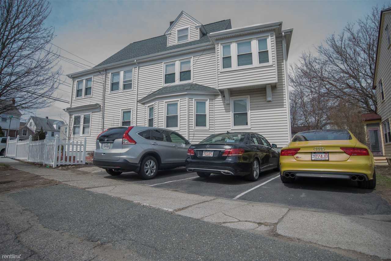 BIG 5 + Bedroom House Walk to North Quincy T Apartments 10 Faxon Rd