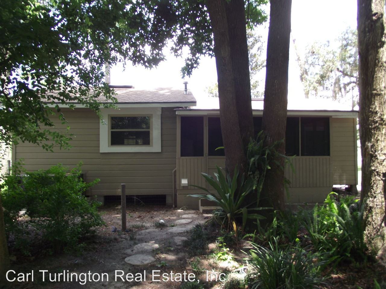 1925 NE 55th Blvd - Photo 2 of 20