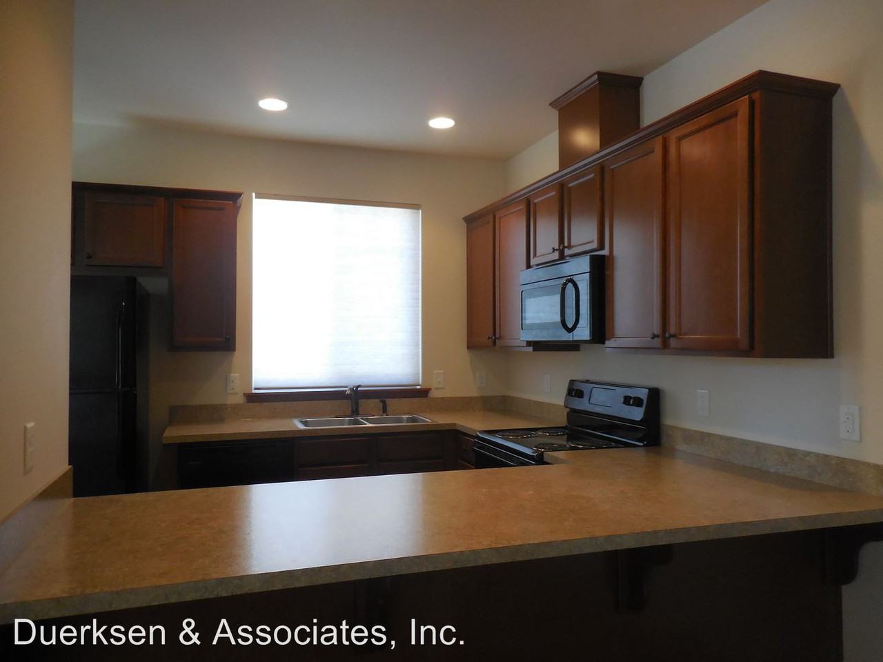 1645-1649 NW Kings & 2092 NW Arthur - Photo 3 of 8