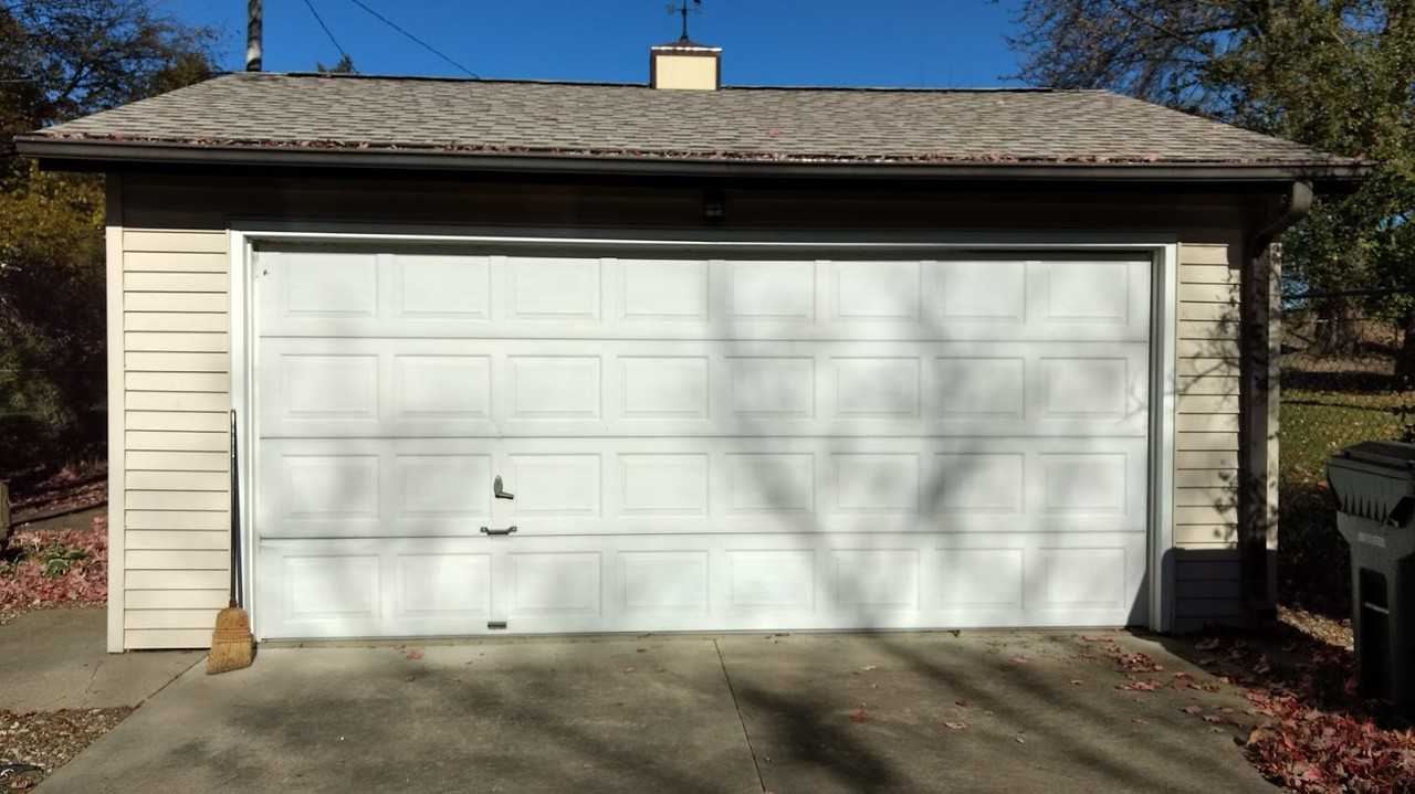 2230 Evergreen Street Northeast - Photo 2 of 9