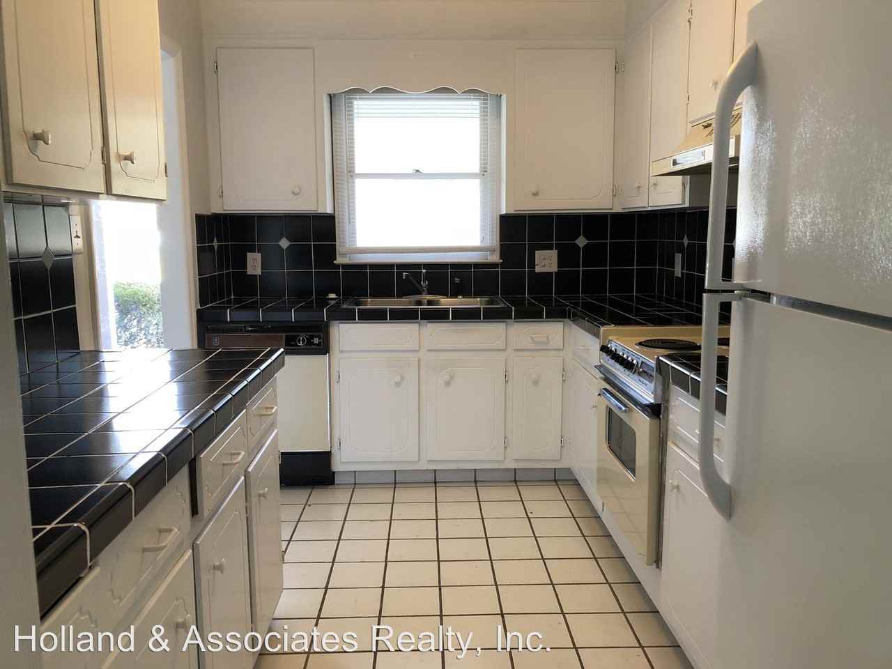 712 Meadowgreen Village Dr - Photo 2 of 8