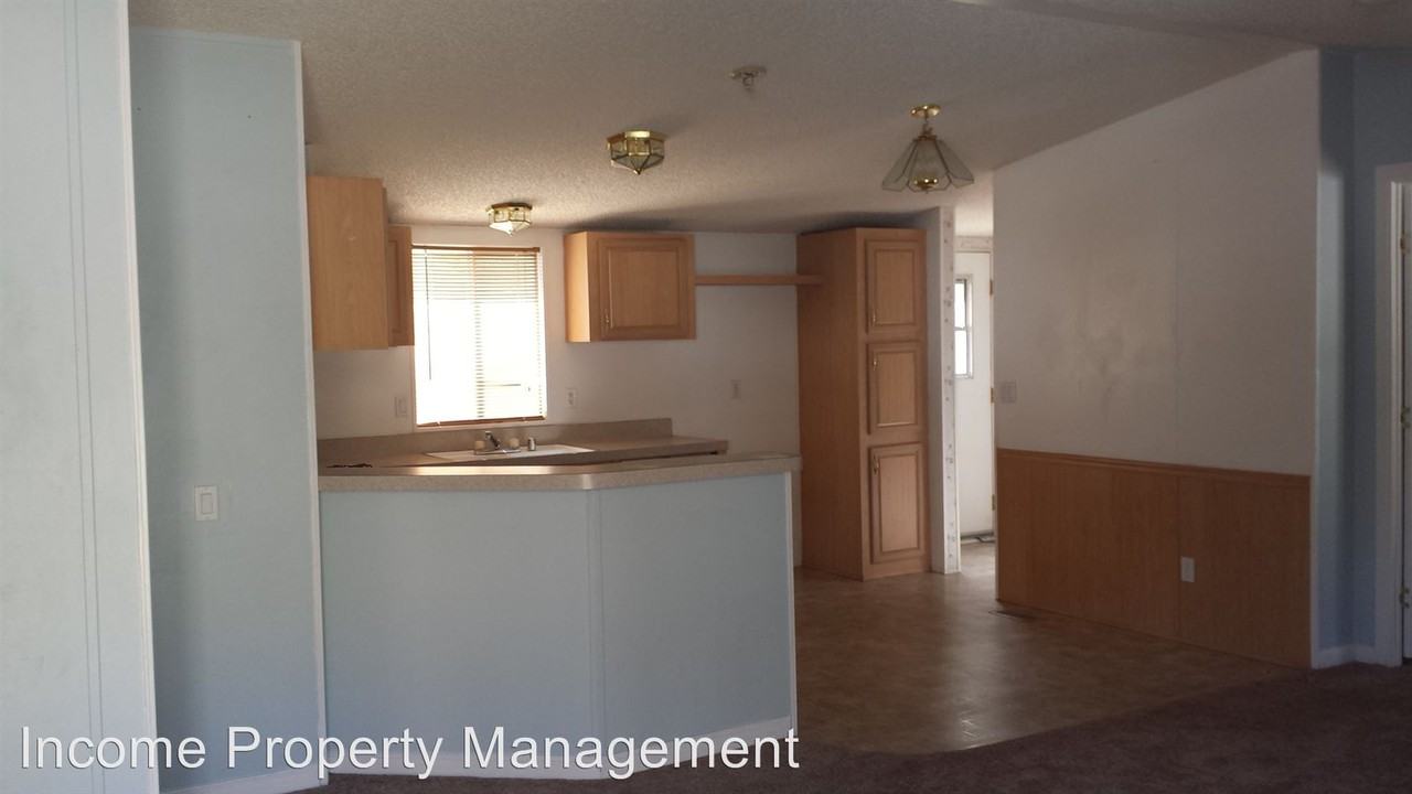 4329 Lakeland St - Photo 3 of 8