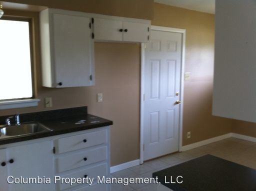 1006 Ellen Ave - Photo 2 of 5