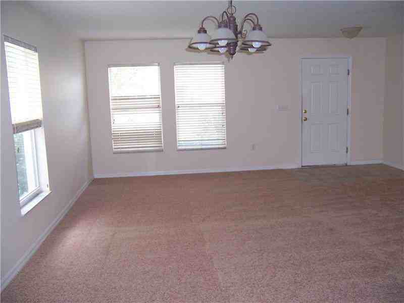 6955 Lake Eaglebrooke Dr - Photo 2 of 10