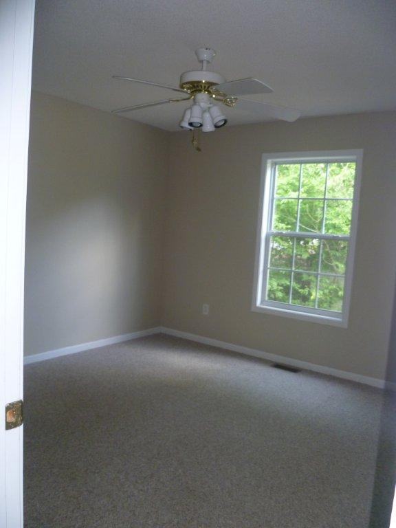 209 Bluegill Rd - Photo 3 of 13