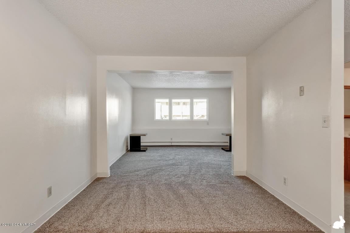 444 Price St - Photo 3 of 22