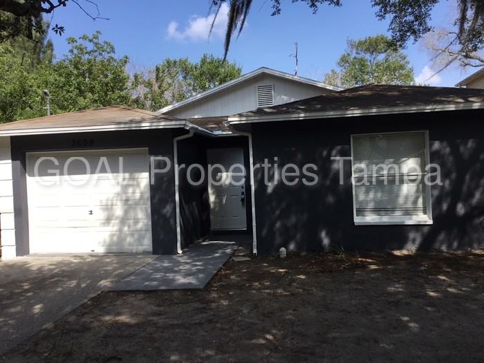 3609 N 52nd St - Photo 2 of 25