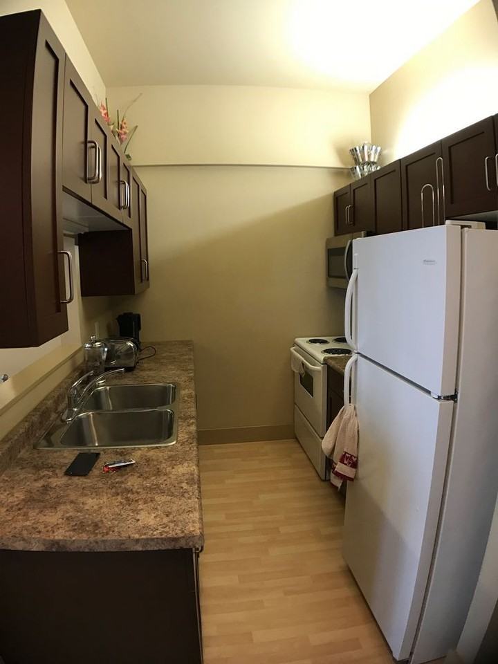 8026 Franklin Ave - Photo 2 of 10