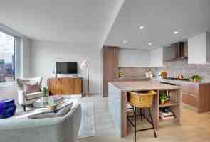 featured image of 1140 N Wells St